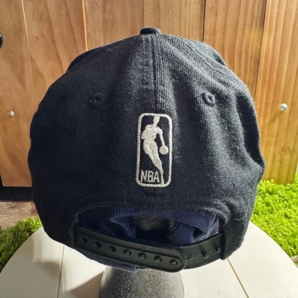 Black 76ers Logo Hat‎